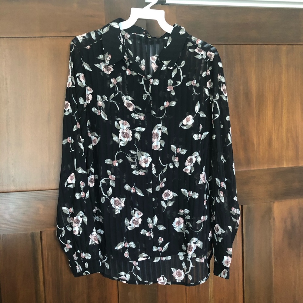 Letta Top Black Floral - i Joah